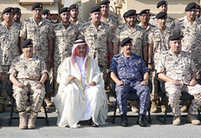 وزير شؤون الدفاع يحضر حفل ذكرى تأسيس إحدى وحدات قوة دفاع البحرين‎