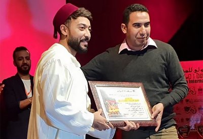 البحريني حسن محمد أفضل ممثل في مهرجان هوارة للمسرح