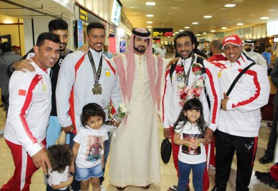 منتخب بناء الأجسام يعود أرض الوطن وسط استقبال مميز بالمطار 