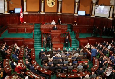 برلمان تونس يبدأ أولى جلساته.. وهوية غامضة للرئيس