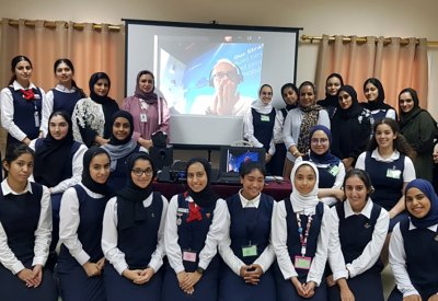طالبات (خولة) تشاركن في فعالية مايكروسوفت للتعليم الرقمي