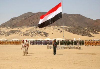 مقتل 7 عسكريين يمنيين بصاروخ حوثي على القيادة المشتركة بمأرب