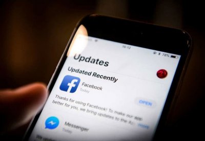 فيسبوك تبرر سبب تشغيل كاميرا آيفون سراً أثناء تصفح تطبيقها