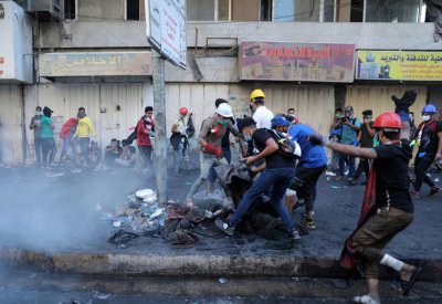 3 قتلى و35 جريحاً في بغداد بسبب الغاز المسيل للدموع