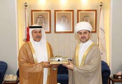 محافظ العاصمة يستقبل النائب الأول لرئيس مجلس المفتين بروسيا
