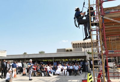 وزارة العمل تقيم ورشة حول "السلامة في الأماكن المرتفعة في مواقع العمل"