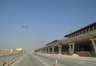 الأشغال: مشروع تطوير الطرق المؤدية إلى مطار البحرين الدولي في مراحله الأخيرة