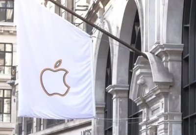 بلومبرغ: "آبل" باعت 10 ملايين هاتف "آيفون" في سبتمبر وأكتوبر