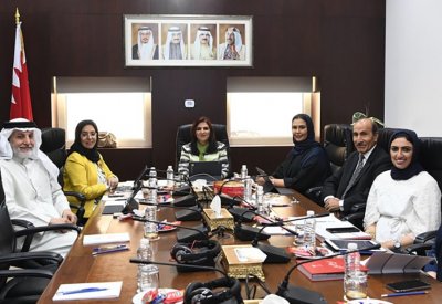شؤون المرأة والطفل بمجلس الشورى ترفع تقريرها بشأن تعديل قانون الطفل لهيئة مكتب المجلس