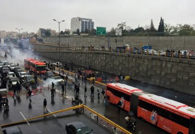إصلاحيو إيران: خامنئي مسؤول عن إراقة دماء المحتجين