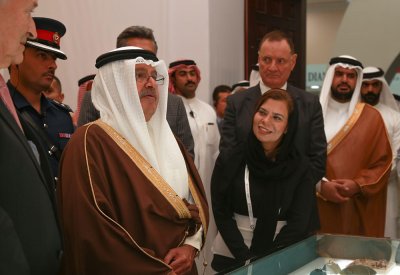 معهد "دانات" يدشن جناحه الخاص في معرض الجواهر العربية