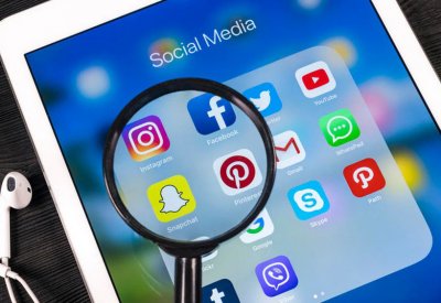 "سناب شات" تدقق في الإعلانات السياسية