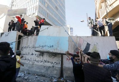 العراق.. هدوء حذر يسود ساحات وجسور بغداد