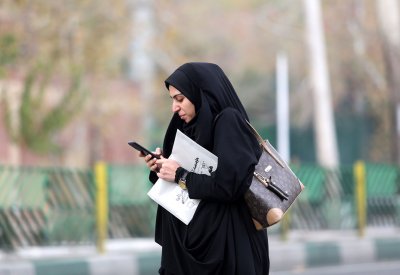 نواب إيرانيون: أميركا وراء قطع الإنترنت في البلاد