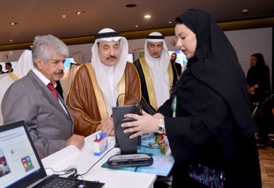 وزير العمل: البحرين تشهد نهضة تقنية متقدمة في العمل الإنساني والخدمي