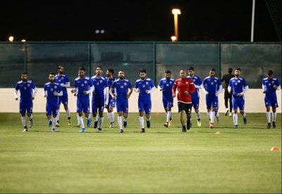 "الأحمر" يغادر اليوم إلى الدوحة