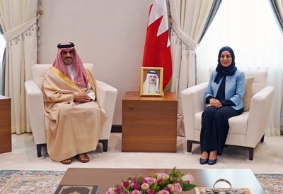 رئيسة مجلس النواب تستقبل سفير مملكة البحرين لدى الولايات المتحدة
