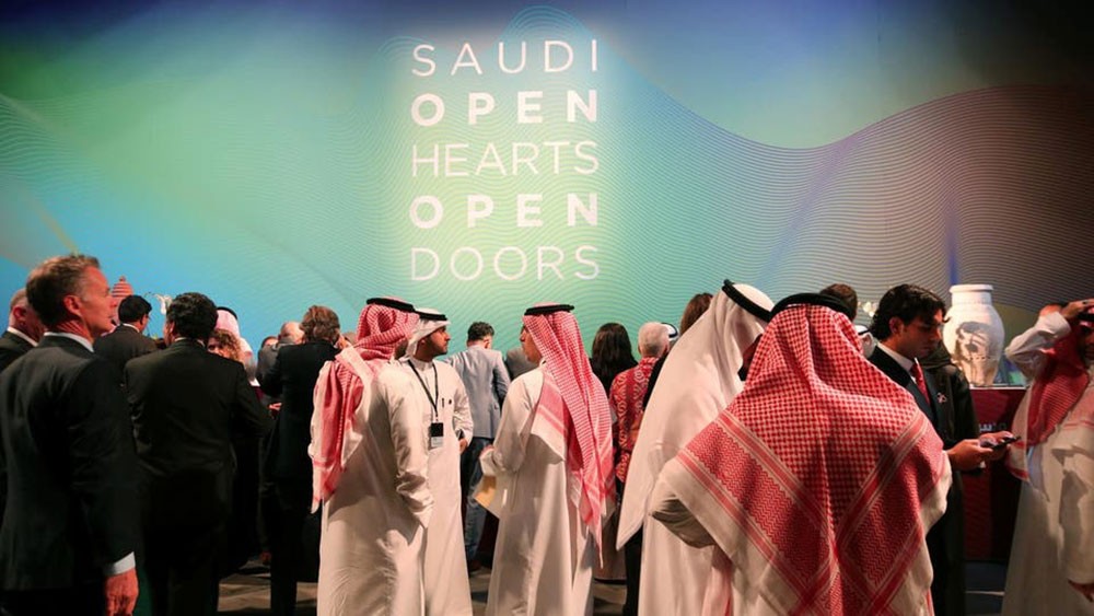 السعودية تستقبل 28 ألف سائح في شهر