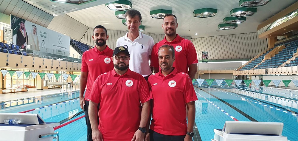 وفد اتحاد السباحة يشارك بدورة المدربين بالاتحاد السعودي للسباحة