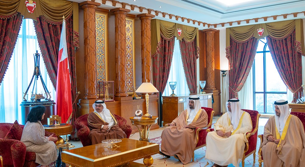 سمو ولي العهد: استمرار إبراز مقومات البحرين التاريخية والحفاظ عليها