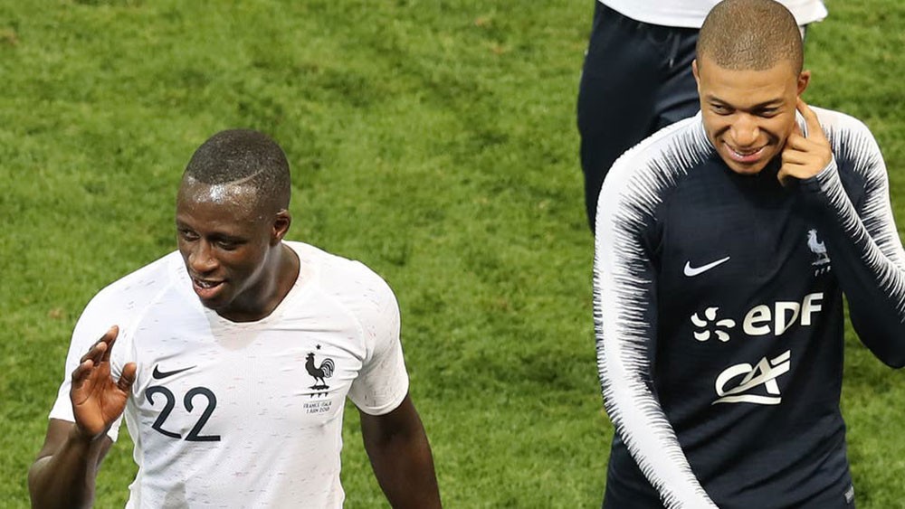 عودة مبابي وميندي إلى قائمة منتخب فرنسا