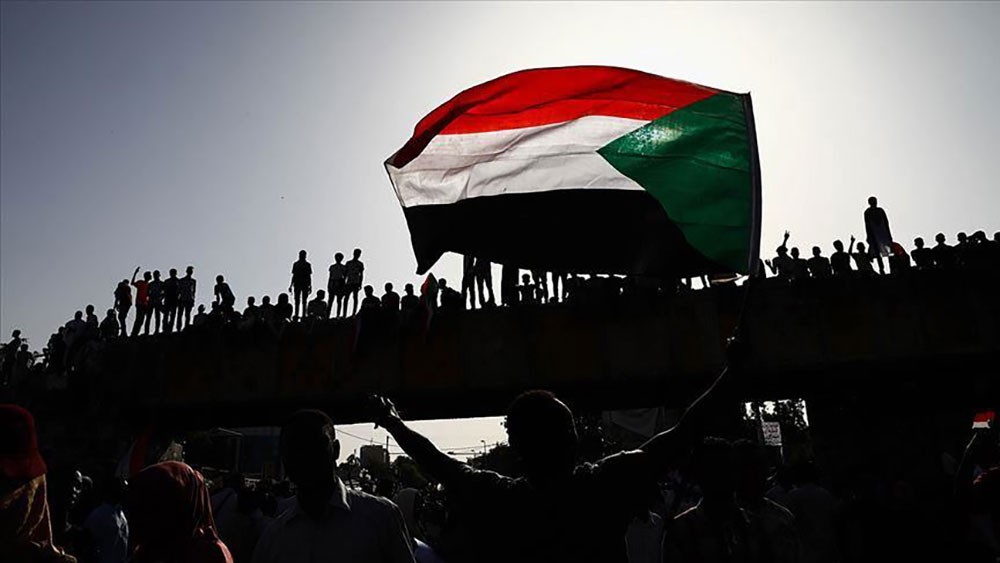 السودان: نحتاج 5 مليارات دولار لتفادي "انهيار الاقتصاد"