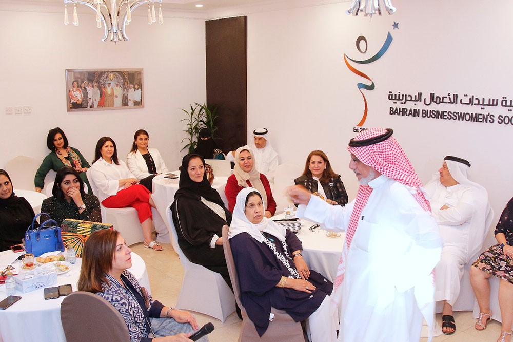 جمعية سيدات الأعمال تنظم ورشة عمل حول "نظرية الاختيار"‏