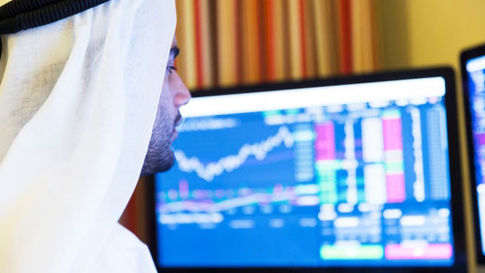 البنوك تقود سوق السعودية للصعود والأسهم المالية تهبط بدبي
