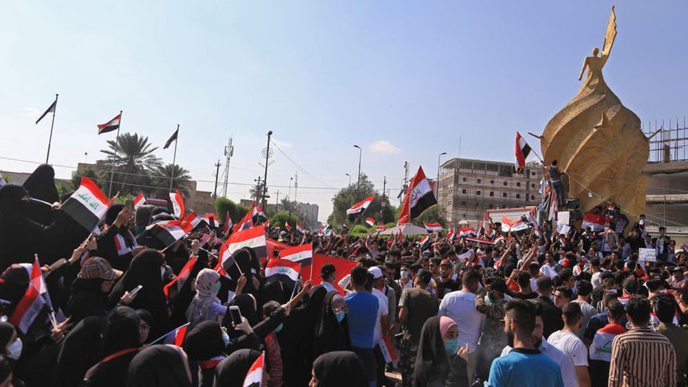 كربلاء تمهل الحكومة يومين.. والسيستاني يدعو لوقف العنف