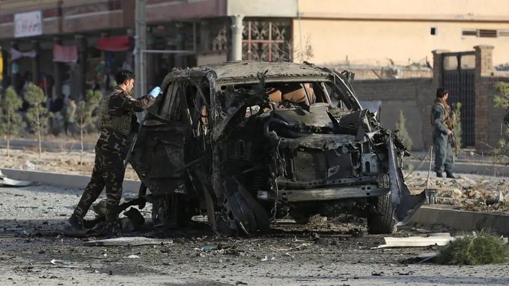 كابول.. مقتل وإصابة 14 بسيارة ملغومة قرب وزارة الداخلية