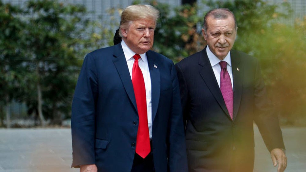 ترمب خلال لقائه أردوغان: وقف إطلاق النار في سوريا صامد