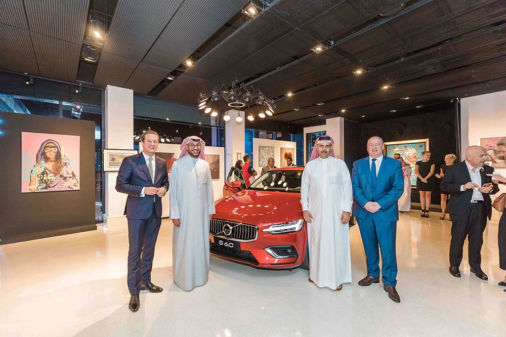 العرض الأول الحصري لسيارة فولفو S60 الجديدة كلياً في البحرين