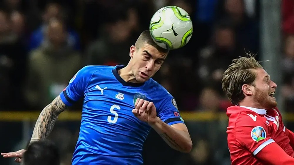 استبعاد مدافع روما من منتخب إيطاليا بسبب الإصابة