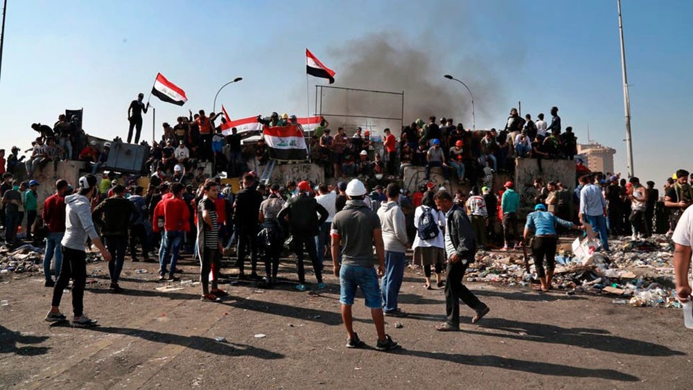الصدر يدعو لإضراب عام طوعي في العراق