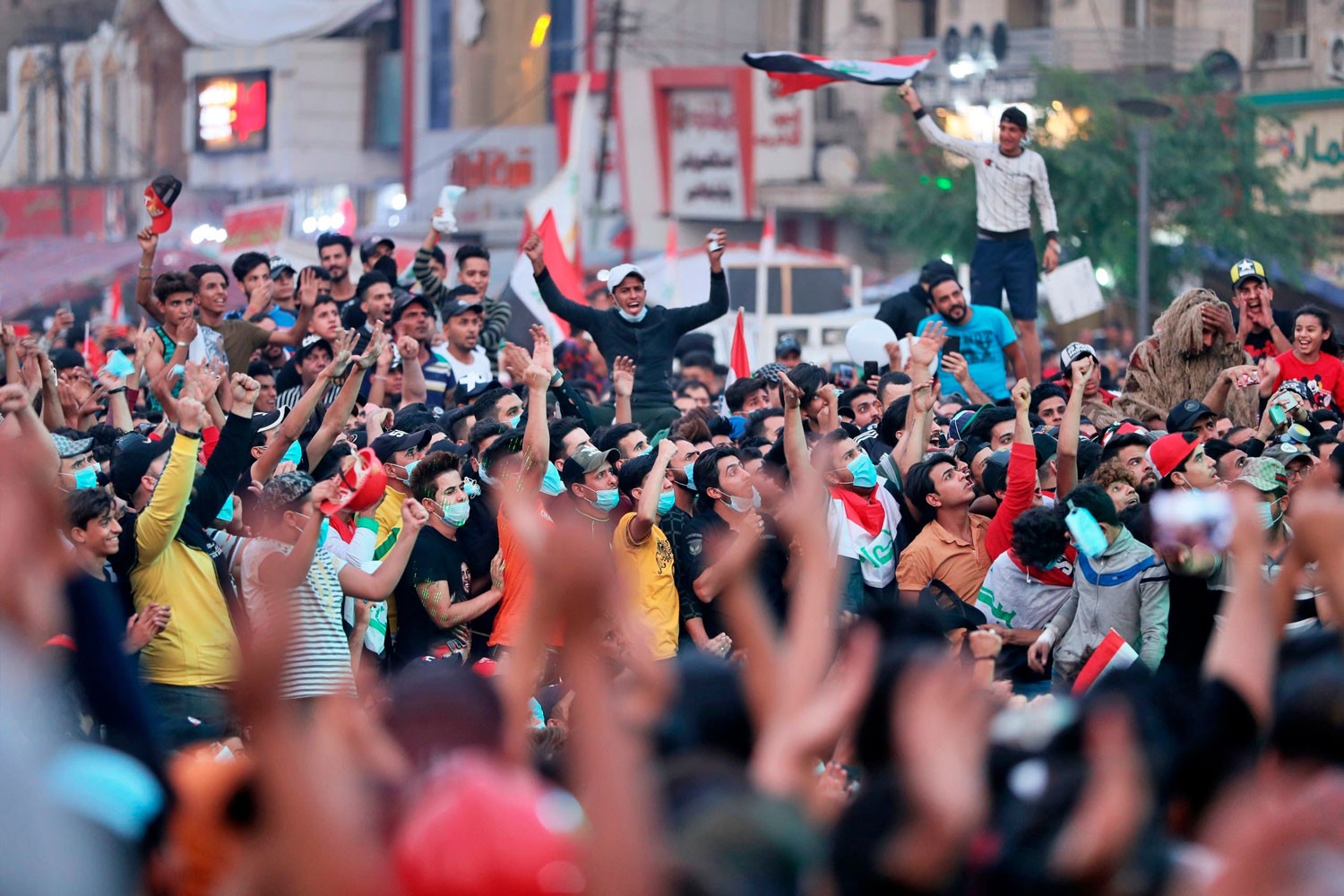 العراق.. إضراب وتلويح بعصيان مدني