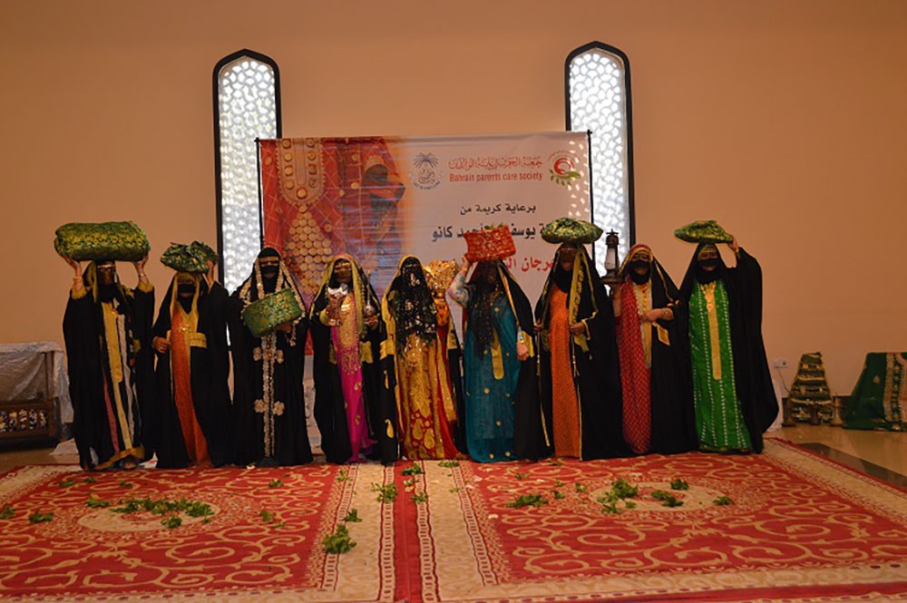 رعاية الوالدين تنظم "المهرجان الشعبي السنوي"