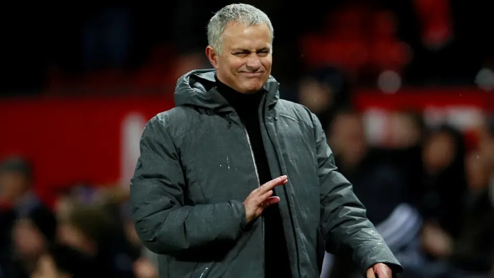 مورينيو يفضل تدريب توتنهام على ريال مدريد