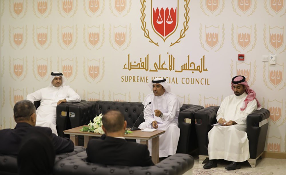 نائب رئيس الأعلى للقضاء يبحث مع جمعية المحامين مقترحات التطوير في المجال القضائي