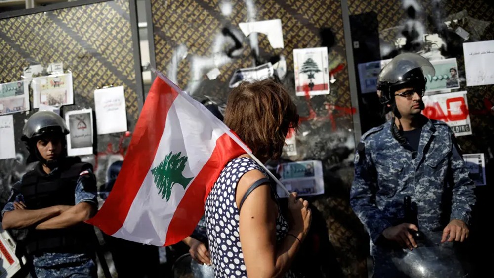 نصف شركات لبنان مهددة بالإفلاس..والهيئات بمواجهة البنوك