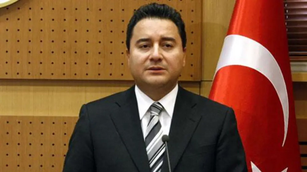 حليف سابق لأردوغان: حكم "الرجل الواحد" دمّر تركيا