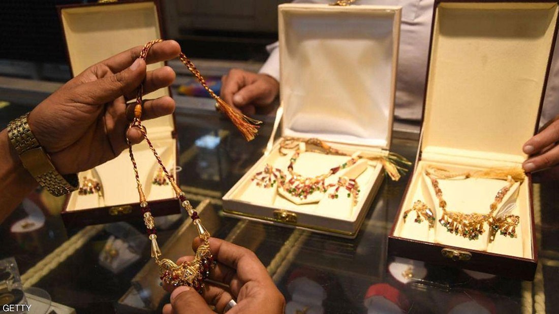  الذهب يتجه لتسجيل أسوأ تراجع في 3 سنوات 