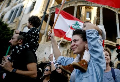 لبنان.. دعوات لإضراب بطرابلس وعودة الوقود للمحطات اليوم