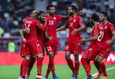 بالصور : الأحمر يبلغ نصف نهائي خليجي 24