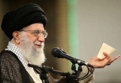 رسالة سرية من خامنئي للبرلمان أشعلت الشارع