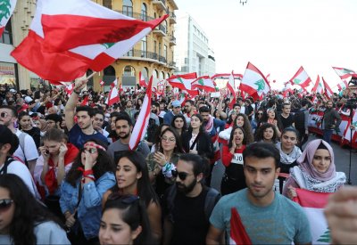 ولادة حكومة لبنان قد تتأخر.. عون متفائل والحراك رافض