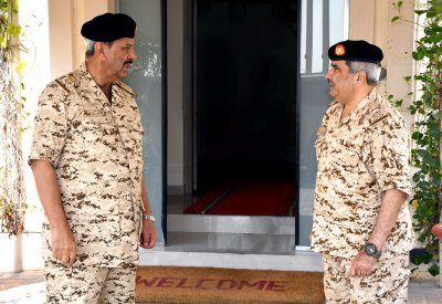 القائد العام يزور إحدى وحدات قوة دفاع البحرين