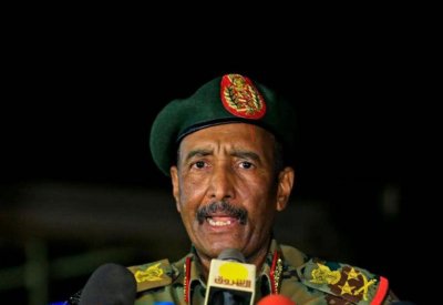 البرهان: لن نسمح بشق الصف الوطني وتفتيت وحدة السودان
