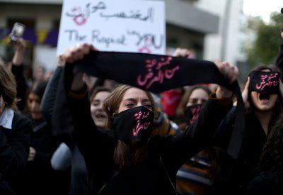  لبنان.. استمرار الاحتجاجات والمطلب "حكومة إنقاذ" 