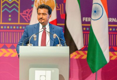 الشارقة تتسلم راية ضيف شرف معرض المكسيك للكتاب (فيل) 2020