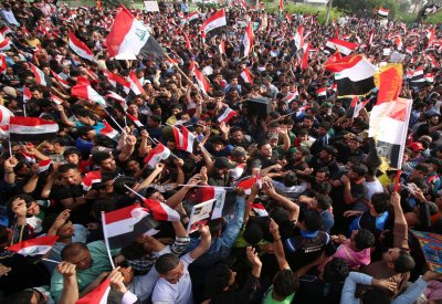 العراق.. الحراك يضع شروطاً لرئيس الوزراء الجديد